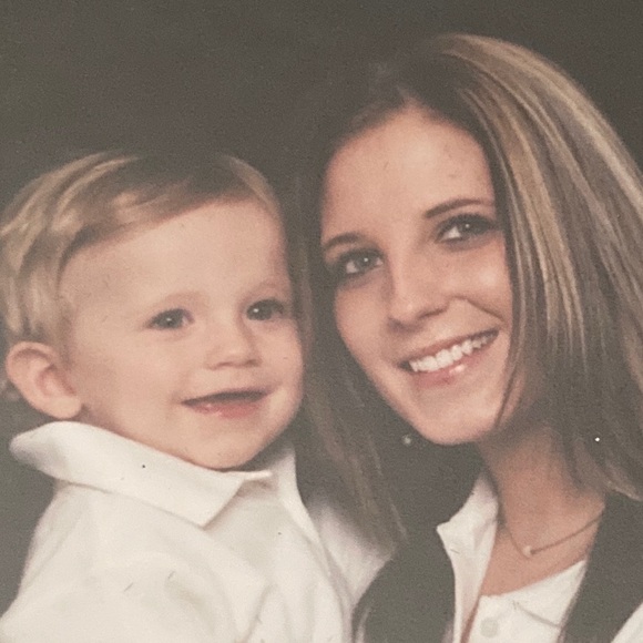 Meet your Posher, Amber - Picture 11 of 16